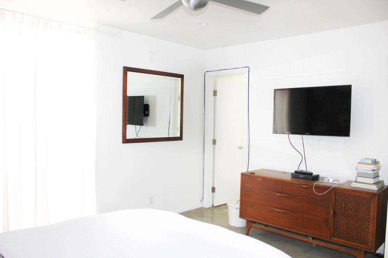 Ocean Front Vortex Female Hostel Private Rooms Free Bikes لوس أنجلوس المظهر الخارجي الصورة