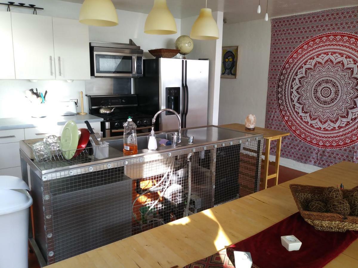 Ocean Front Vortex Female Hostel Private Rooms Free Bikes لوس أنجلوس المظهر الخارجي الصورة